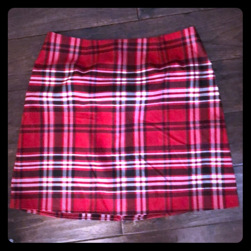 Plaid red skirt